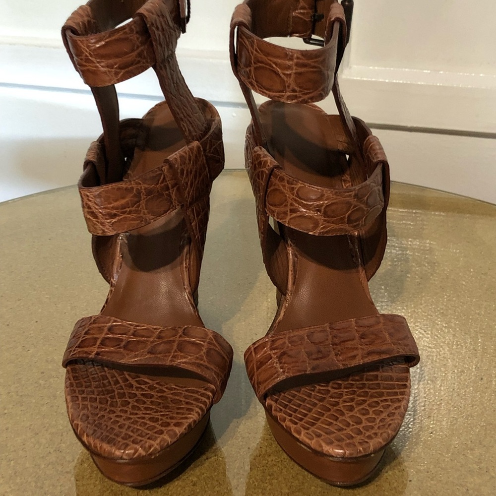 Bottega Veneta brown crocodile embossed leather platform sandals, size 37.5.